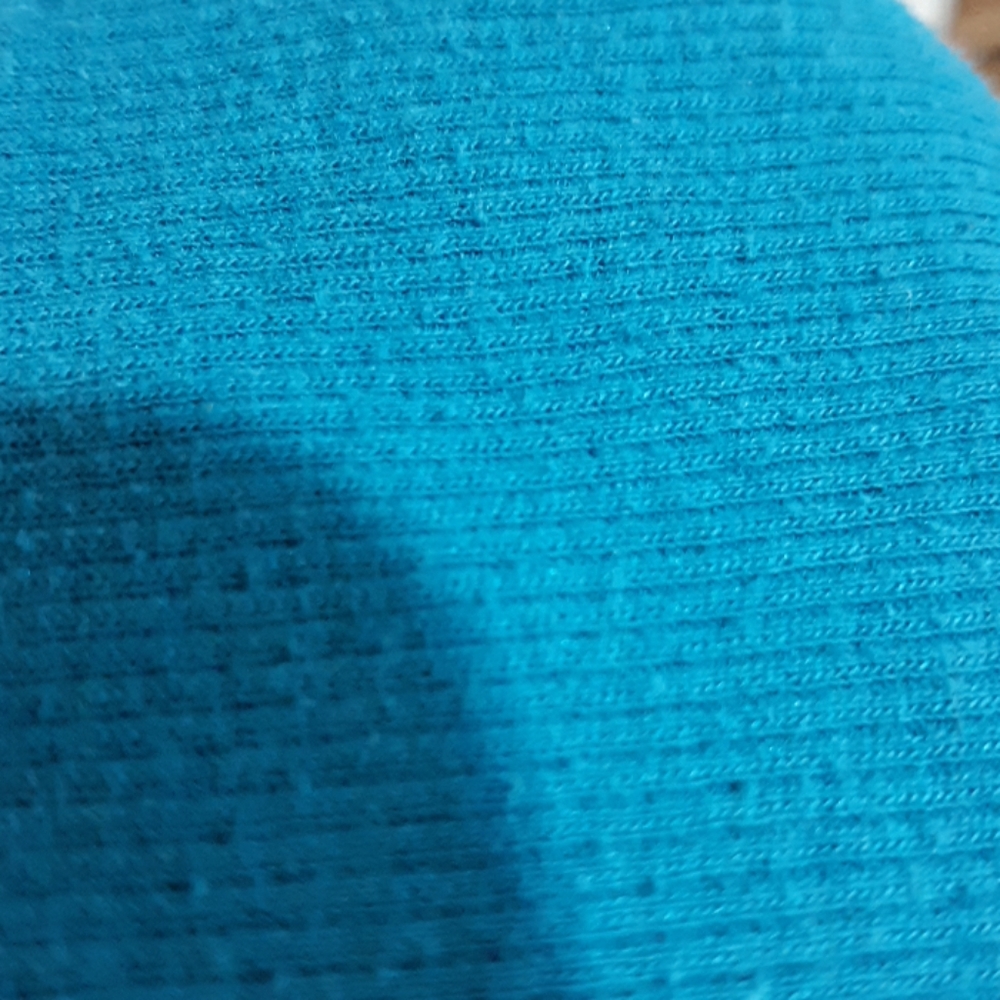 Turquoise/Blue tshirt - Picture 4 of 4
